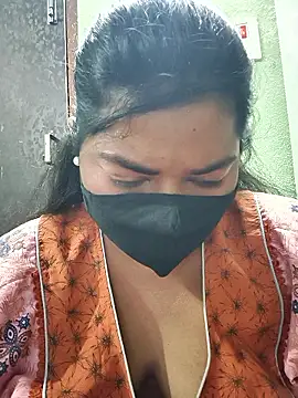 Liyaa 24 online show from February 21, 8:05 am