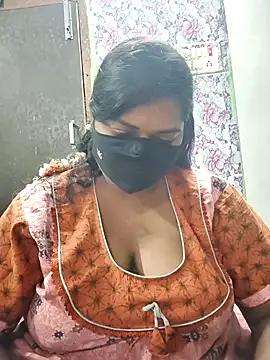 Liyaa 24 online show from April 17, 8:06 am