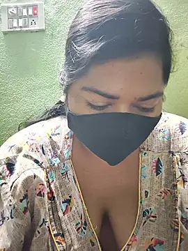 Liyaa 24 online show from February 9, 4:38 pm