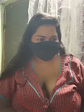 Snapshot of Liyaa_24 chatting on June 11, 4:48 pm Liyaa 24 online show from June 11, 4:48 pm