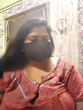 Snapshot of Liyaa_24 chatting on July 16, 5:43 pm Liyaa 24 online show from July 16, 5:43 pm
