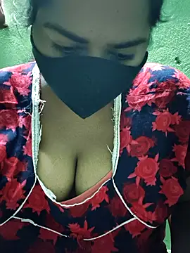 Liyaa 24 online show from February 5, 3:41 pm