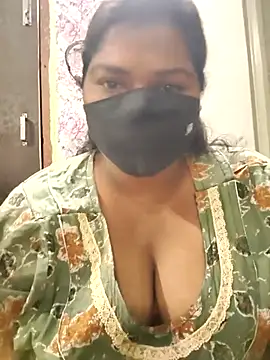 Liyaa 24 online show from April 18, 8:38 am