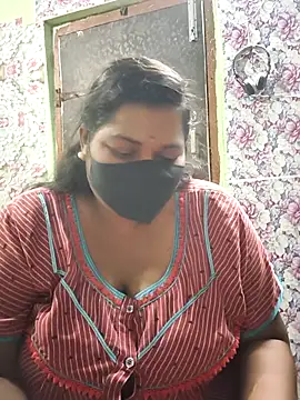 Liyaa 24 online show from April 15, 5:39 pm