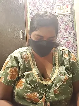 Liyaa 24 online show from April 2, 5:30 pm