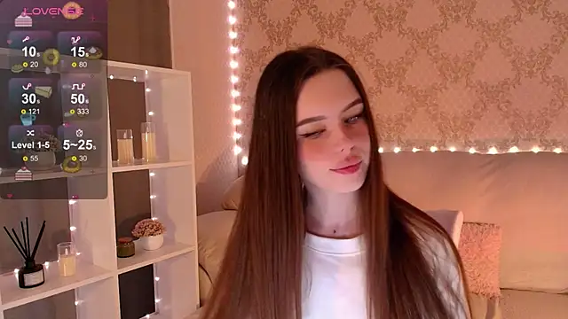Snapshot of HolyMiax chatting on July 12, 3:18 am HolyMiax online show from July 12, 3:18 am