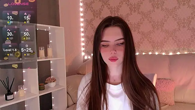 Snapshot of HolyMiax chatting on July 9, 3:18 am HolyMiax online show from July 9, 3:18 am