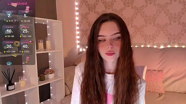 Snapshot of HolyMiax chatting on July 13, 3:28 am HolyMiax online show from July 13, 3:28 am
