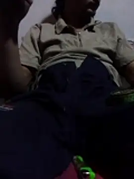 Snapshot of PleasurePistol chatting on July 16, 7:44 pm PleasurePistol online show from July 16, 7:44 pm