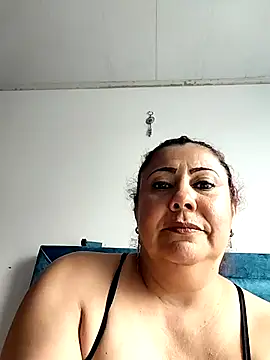 EmmaJhomson online show from November 3, 8:34 pm