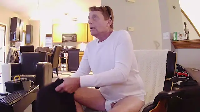 jocoff1 online show from March 6, 9:10 pm