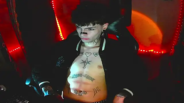 Snapshot of prince_x_dark chatting on December 15, 7:36 am prince x dark online show from December 15, 7:36 am