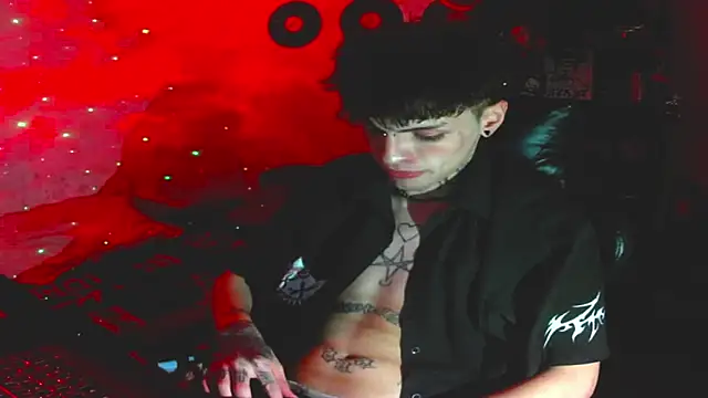 Snapshot of prince_x_dark chatting on September 18, 6:49 am prince x dark online show from September 18, 6:49 am