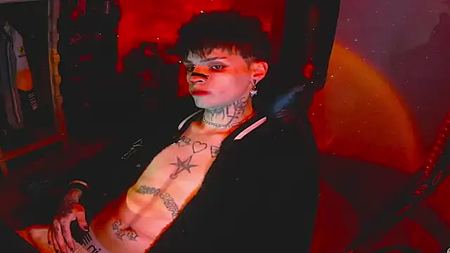 Snapshot of prince_x_dark chatting on November 4, 5:33 am prince x dark online show from November 4, 5:33 am