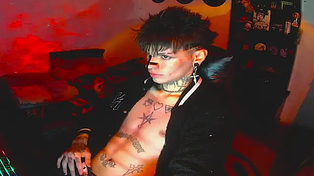 Snapshot of prince_x_dark chatting on October 23, 7:18 am prince x dark online show from October 23, 7:18 am