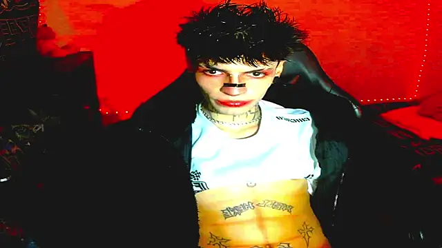 Snapshot of prince_x_dark chatting on March 16, 5:44 am prince x dark online show from March 16, 5:44 am