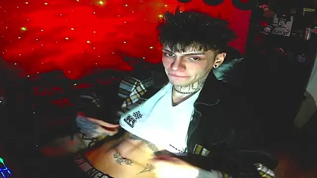 Snapshot of prince_x_dark chatting on September 24, 4:08 am prince x dark online show from September 24, 4:08 am