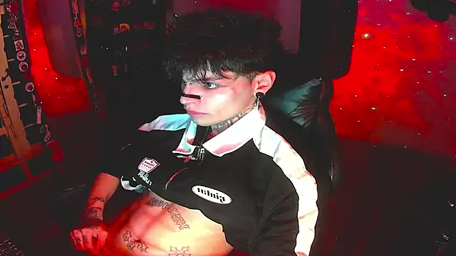 Snapshot of prince_x_dark chatting on November 21, 6:12 am prince x dark online show from November 21, 6:12 am