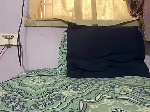 Snapshot of Matt6102 chatting on October 3, 10:06 am Matt6102 online show from October 3, 10:06 am