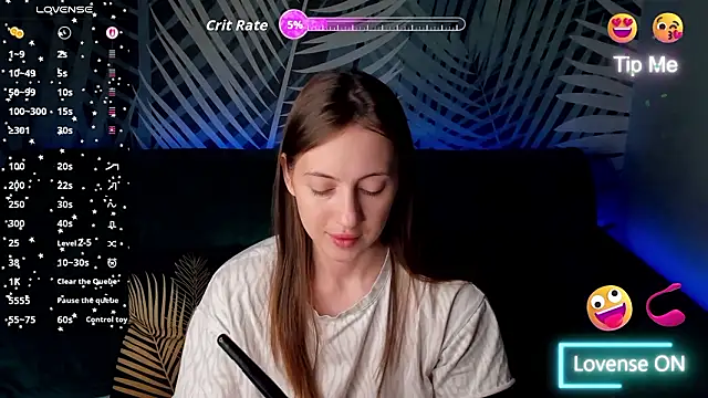 ChristyCrayme online show from March 13, 10:15 pm