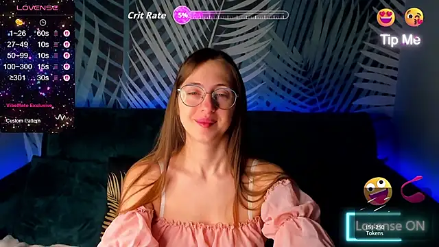 Snapshot of ChristyCrayme chatting on December 1, 11:16 pm ChristyCrayme online show from December 1, 11:16 pm