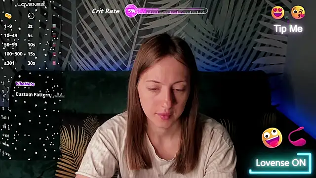 ChristyCrayme online show from May 28, 10:04 pm