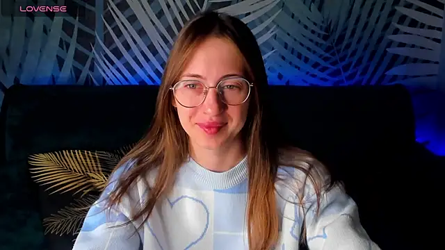 Snapshot of ChristyCrayme chatting on October 4, 10:11 pm ChristyCrayme online show from October 4, 10:11 pm