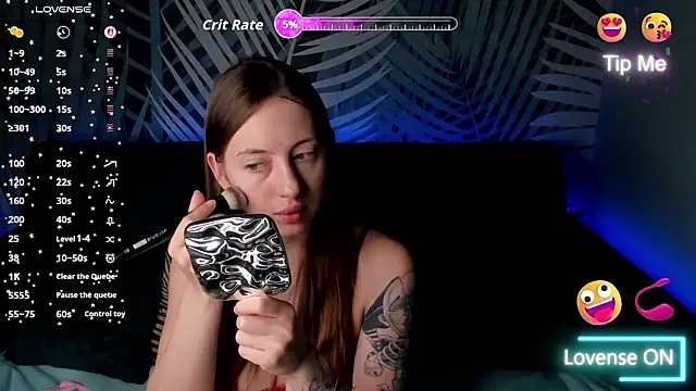 ChristyCrayme online show from March 7, 10:15 pm