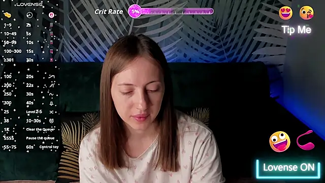 ChristyCrayme online show from April 24, 10:01 pm