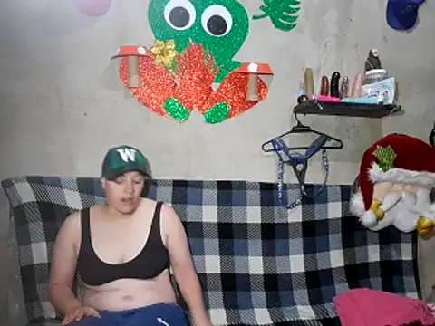 Snapshot of twodoo chatting on December 5, 4:38 pm twodoo online show from December 5, 4:38 pm