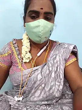 Snapshot of Tamil_riyalini12 chatting on October 31, 7:43 pm Tamil riyalini12 online show from October 31, 7:43 pm