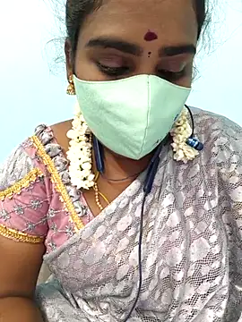 Snapshot of Tamil_riyalini12 chatting on September 27, 5:41 pm Tamil riyalini12 online show from September 27, 5:41 pm