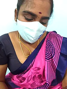 Snapshot of Tamil_riyalini12 chatting on December 15, 5:35 am Tamil riyalini12 online show from December 15, 5:35 am