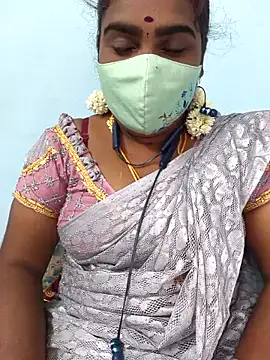 Snapshot of Tamil_riyalini12 chatting on November 20, 5:13 pm Tamil riyalini12 online show from November 20, 5:13 pm