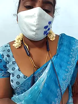 Snapshot of Tamil_riyalini12 chatting on December 15, 5:41 pm Tamil riyalini12 online show from December 15, 5:41 pm