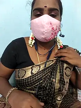 Snapshot of Tamil_riyalini12 chatting on October 10, 5:25 pm Tamil riyalini12 online show from October 10, 5:25 pm