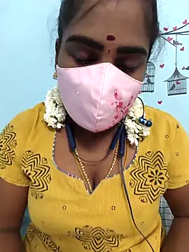 Snapshot of Tamil_riyalini12 chatting on October 4, 6:09 pm Tamil riyalini12 online show from October 4, 6:09 pm