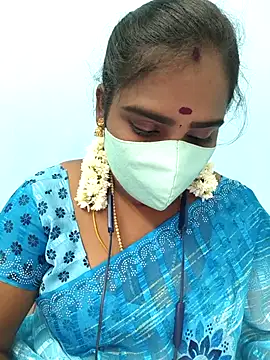 Snapshot of Tamil_riyalini12 chatting on September 28, 5:20 pm Tamil riyalini12 online show from September 28, 5:20 pm