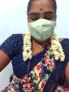 Snapshot of Tamil_riyalini12 chatting on October 15, 9:45 pm Tamil riyalini12 online show from October 15, 9:45 pm