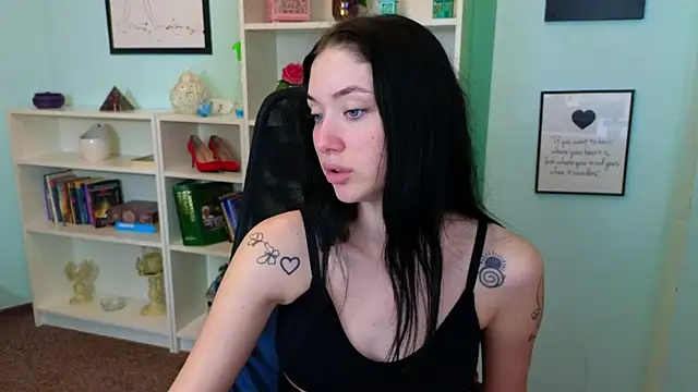 Ivanna  Rose online show from November 17, 5:22 am