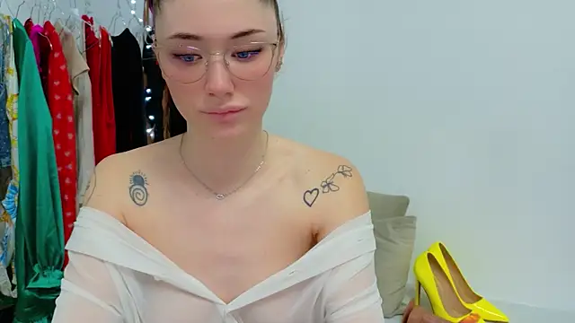 Ivanna  Rose online show from March 28, 5:41 am