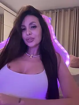 LunaBex online show from October 2, 5:05 pm