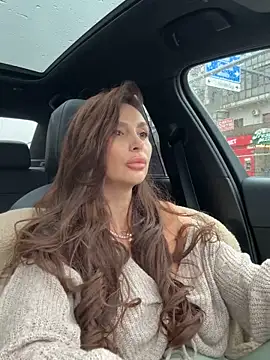 LunaBex online show from November 28, 8:03 am