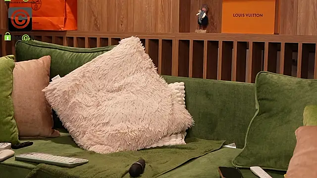 LunaBex online show from March 13, 7:19 pm