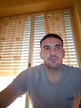 Snapshot of thedoctor977 chatting on November 27, 9:43 am thedoctor977 online show from November 27, 9:43 am