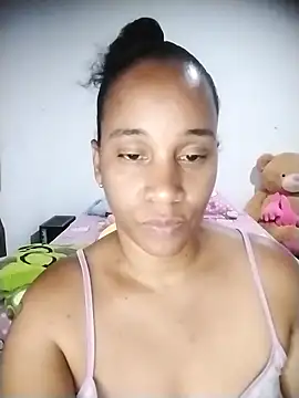 Snapshot of EbonyHorrny chatting on November 6, 1:53 am EbonyHorrny online show from November 6, 1:53 am