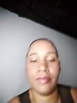 Snapshot of EbonyHorrny chatting on January 9, 3:35 am EbonyHorrny online show from January 9, 3:35 am