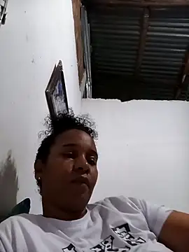 Snapshot of EbonyHorrny chatting on February 28, 11:48 pm EbonyHorrny online show from February 28, 11:48 pm