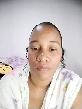 Snapshot of EbonyHorrny chatting on October 16, 3:31 pm EbonyHorrny online show from October 16, 3:31 pm