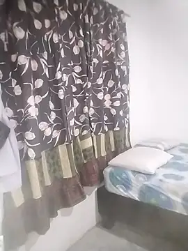 Snapshot of EbonyHorrny chatting on October 21, 12:04 pm EbonyHorrny online show from October 21, 12:04 pm